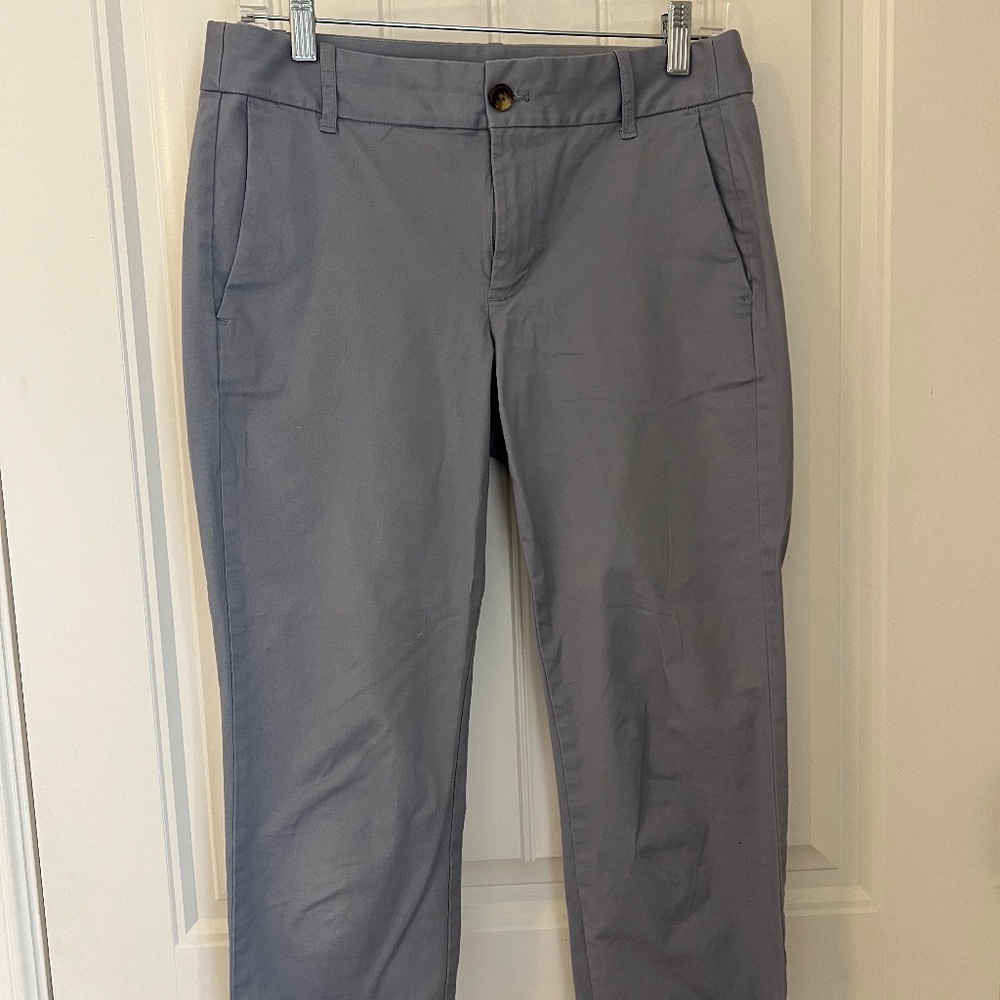 Banana Republic Grey Stretch Chino, Size 4 Petite